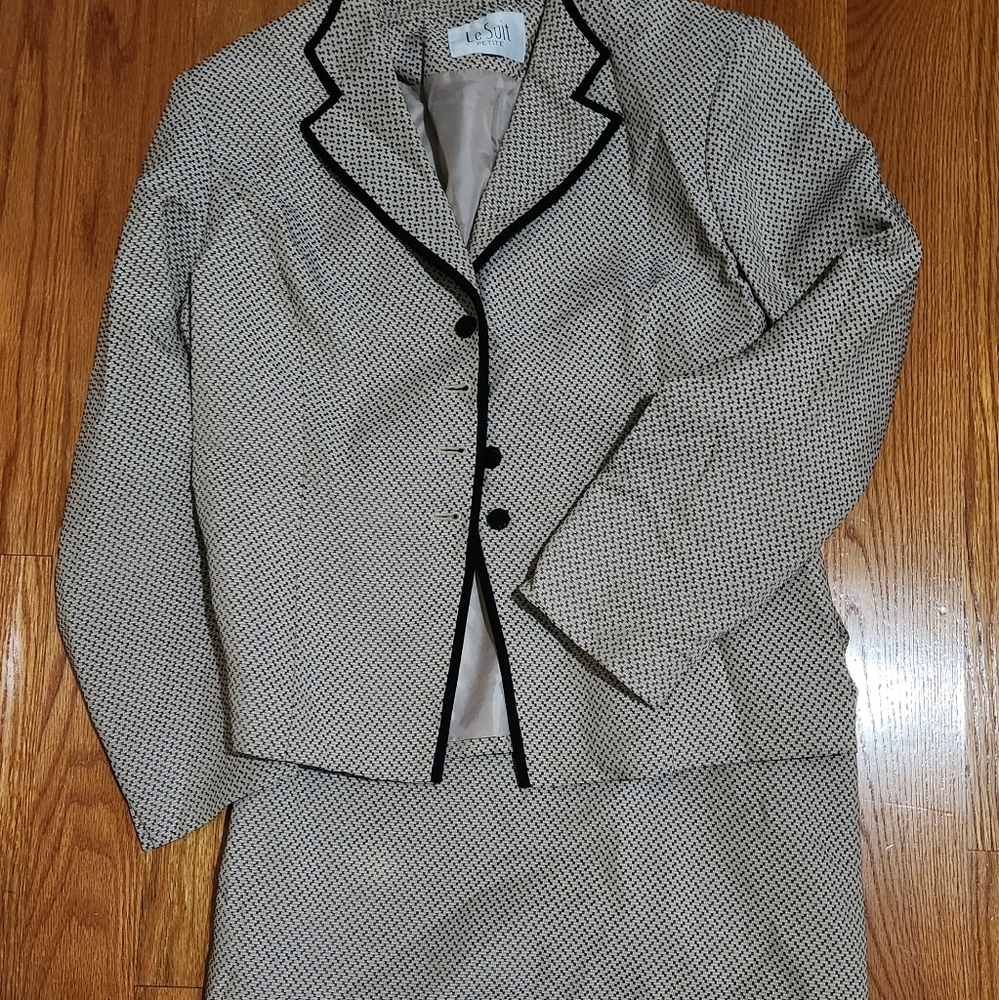 Le Suit two piece